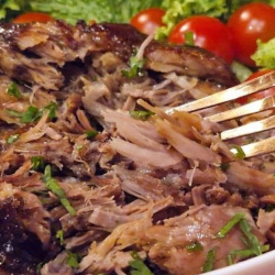 BBQ plėšyta kiauliena